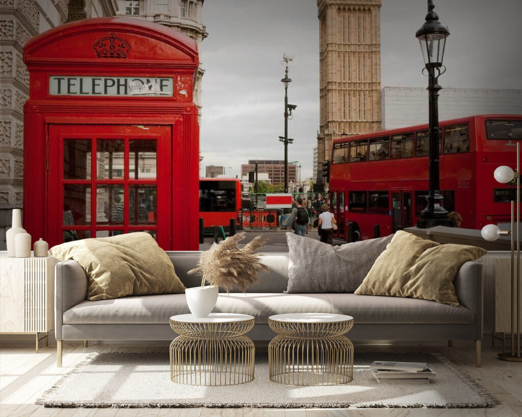 u55730pig9 1024x819 - Červená telefonní budka ve městě - tegory