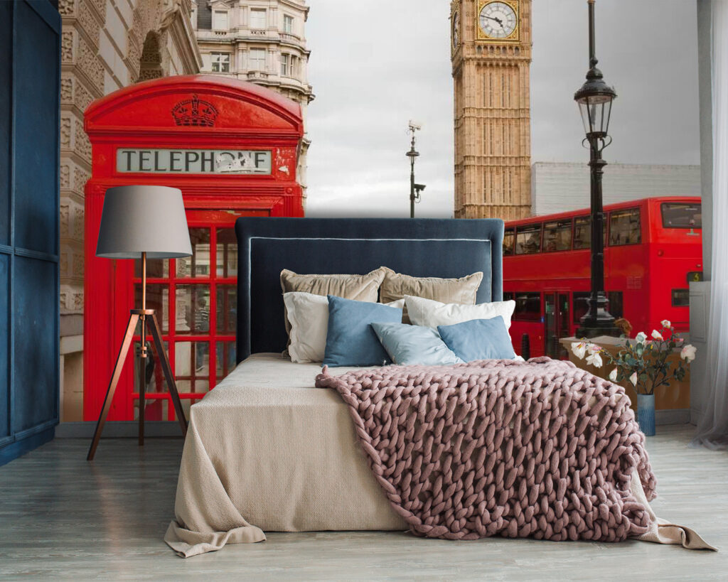 u55730pib87 1024x819 - Červená telefonní budka ve městě - tegory