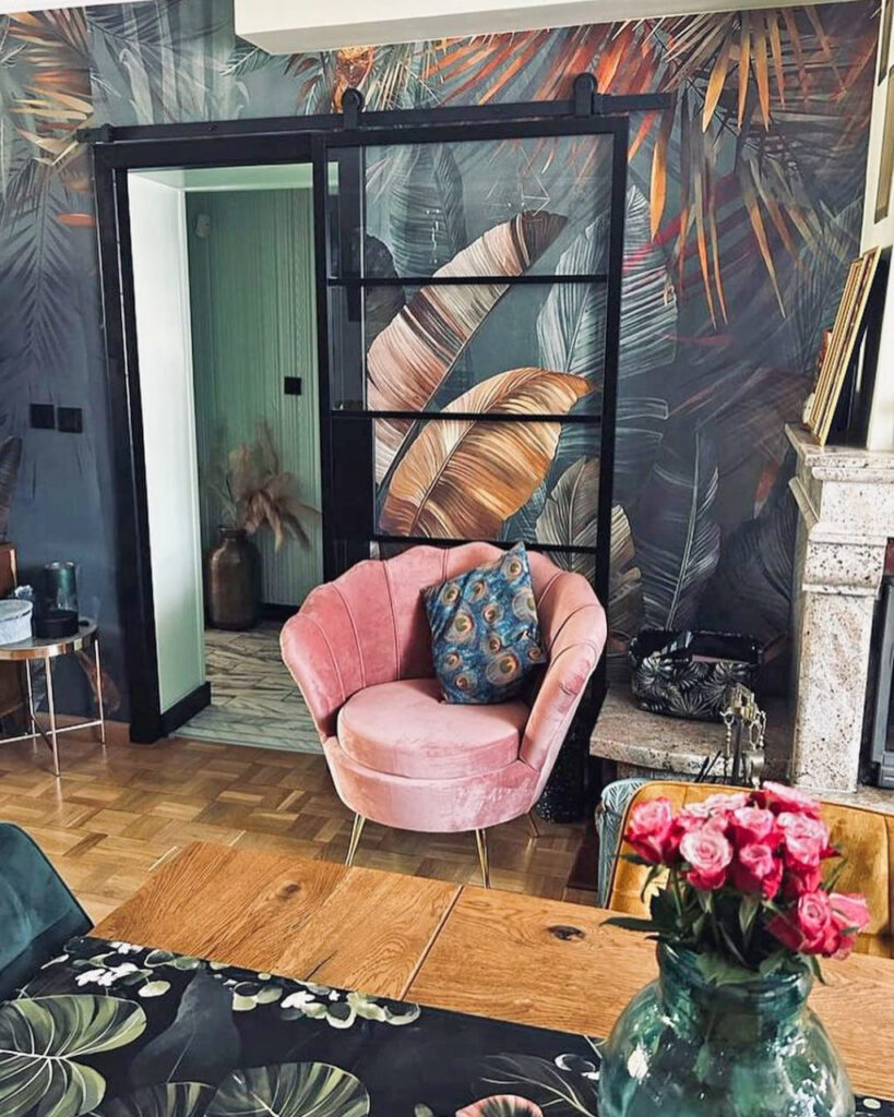 Painting of a bird and a plant