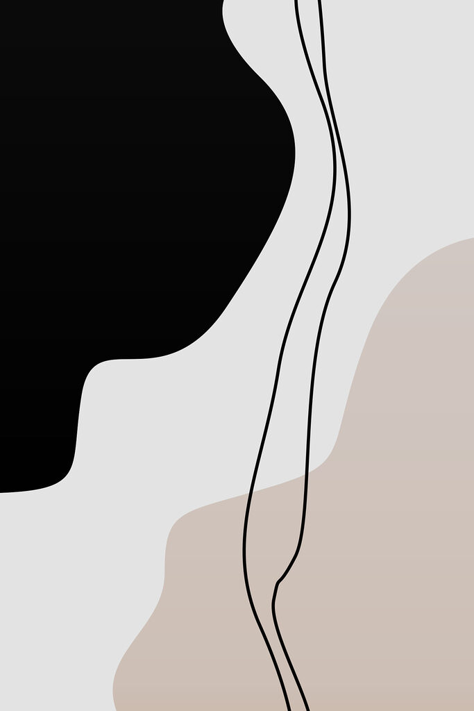 A black and white image of a necklace