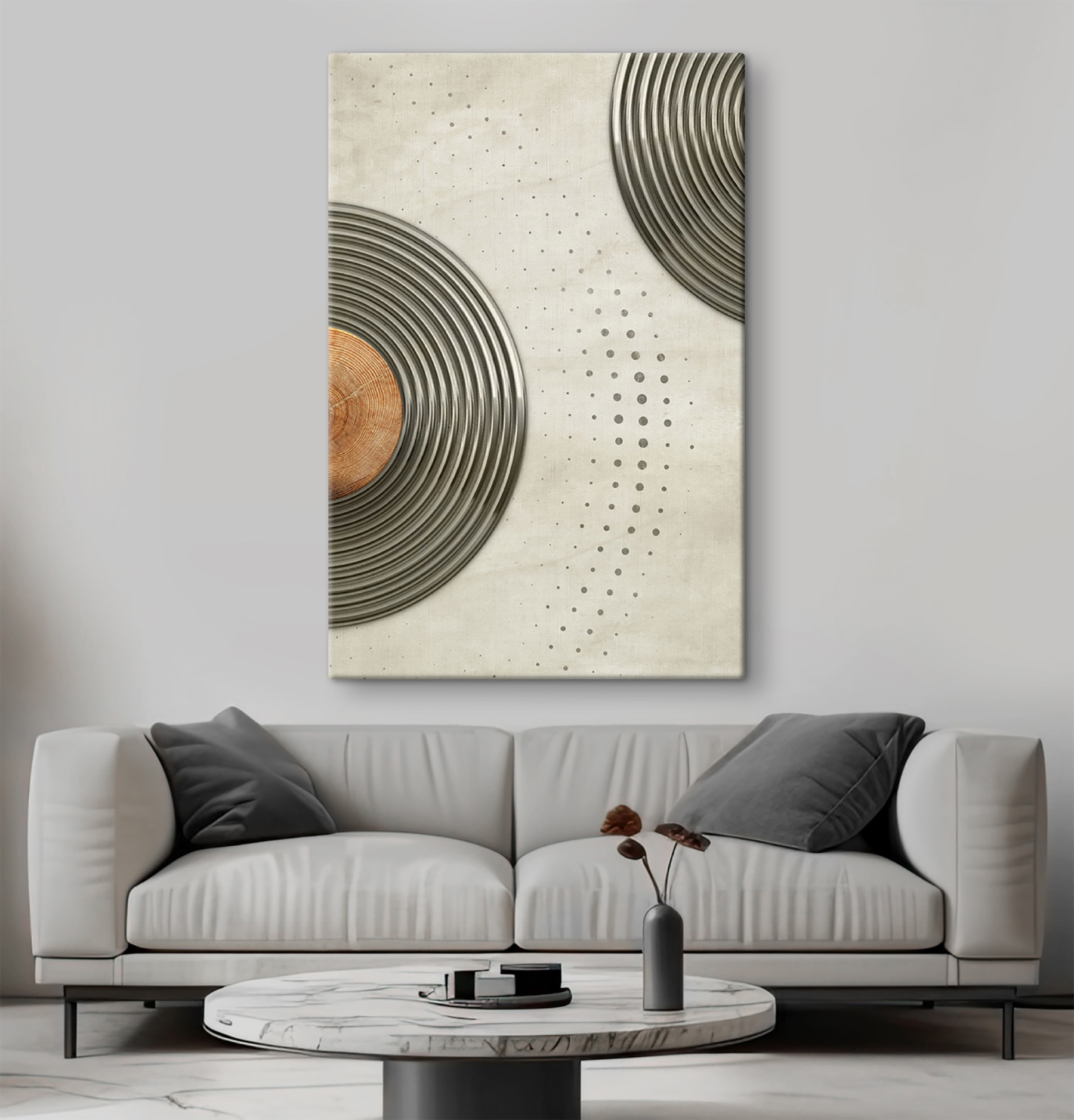 A circular metal rings with a brown circle