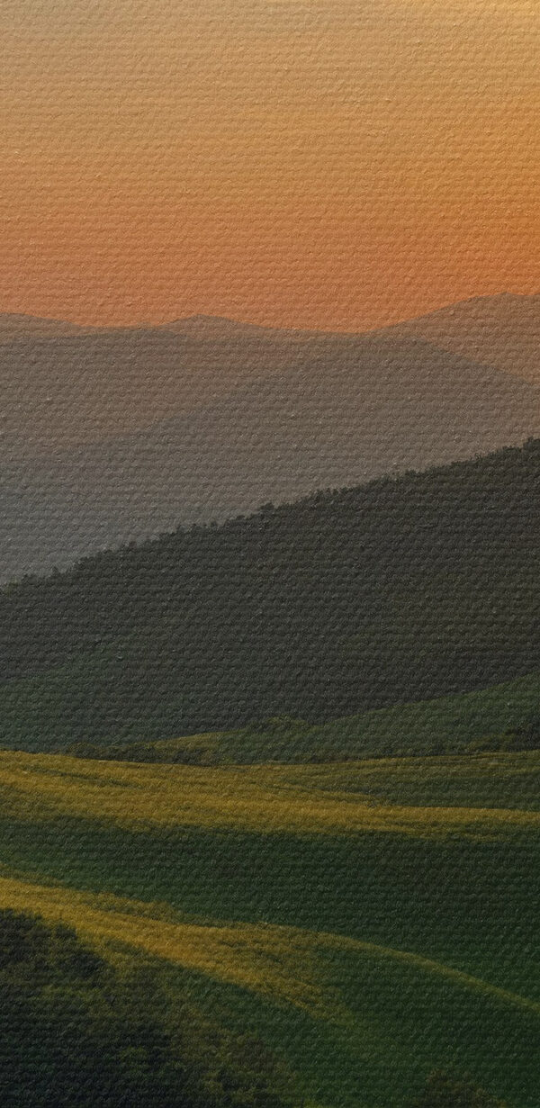 Západ slunce nad zeleným kopcem Západ slunce nad zeleným kopcem