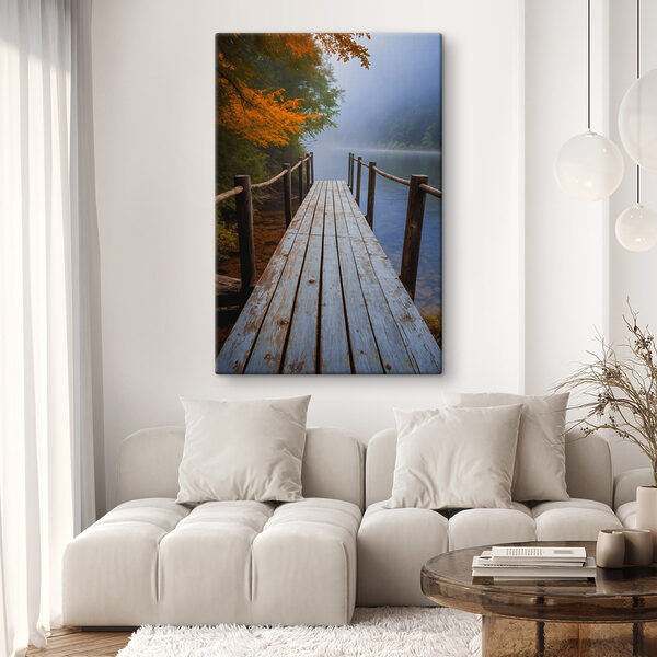 Dřevěný dok nad vodní plochou Dřevěný dok nad vodní plochou