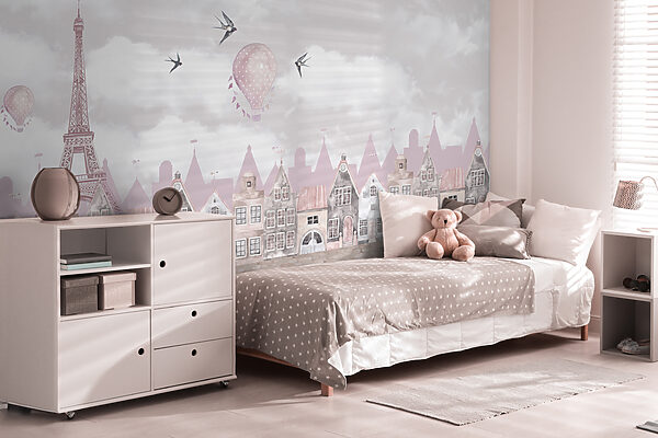 Růžová a bílá krajina města s růžovými balónky a létajícími ptáky u94128pir1r 600x400 - Růžová a bílá krajina města s růžovými balónky a létajícími ptáky