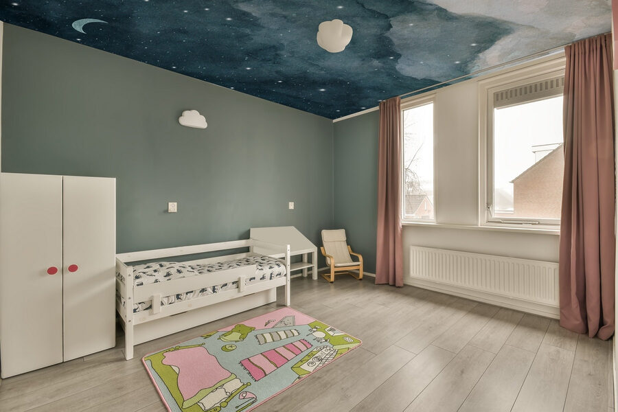 Mraky a hvězdy na obloze