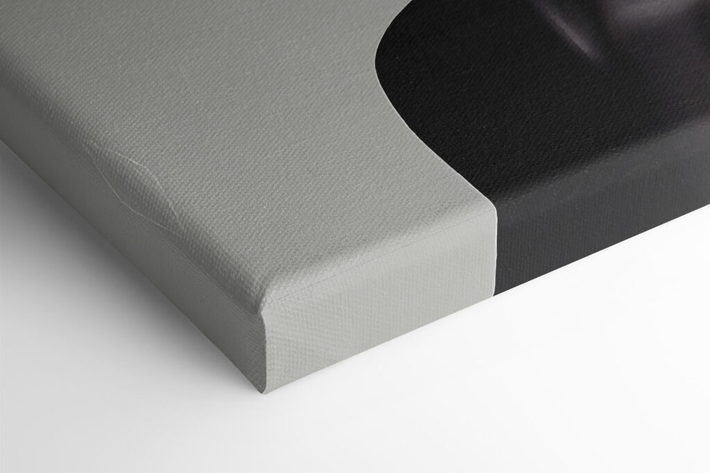 Elegance veiled in mysterious shimmer