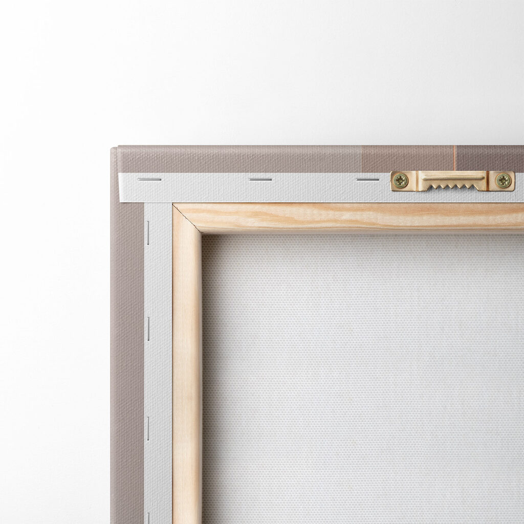 Wall with a circle and a line