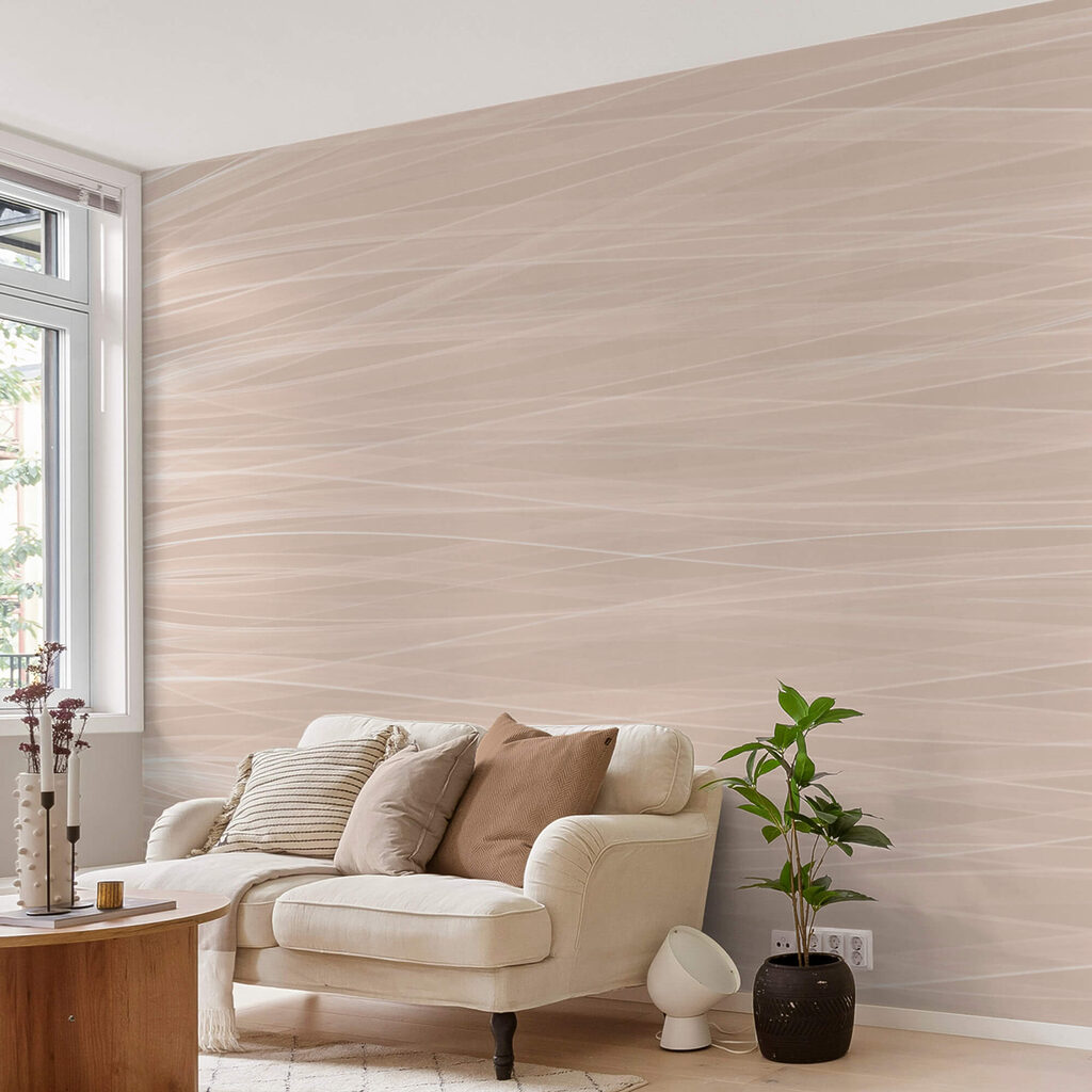 Bílé čáry na béžovém povrchu