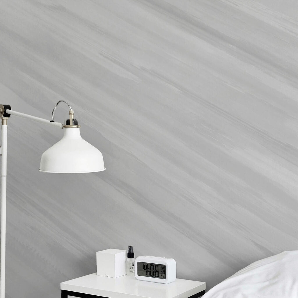 Bílý a šedý pruhovaný povrch