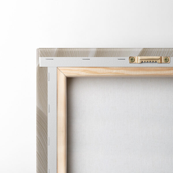 Delicate layers of flowing design Delicate layers of flowing design
